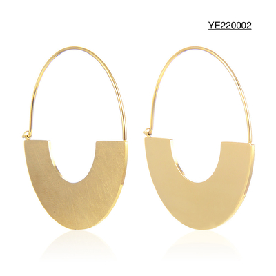 Pendientes de la serie de joyas estilo celebridad Pendientes de oreja de acero inoxidable de oro de 18 quilates