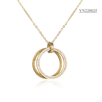 Suntuosa moda de acero inoxidable collares doble anillo collar con colgante de diamantes de imitación