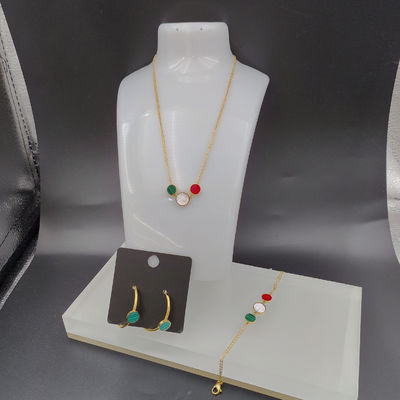 El más nuevo aro de oro de color de acero inoxidable, collar, brazalete conjunto con cáscara verde para la dama