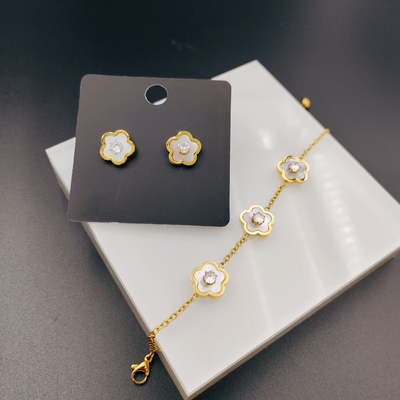 Nueva llegada de moda alta polaca más nuevo oro color de acero inoxidable arete, collar, conjuntos de pulseras con concha para dama