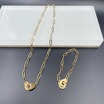 El más reciente de oro color de acero inoxidable arete, collar, brazalete conjuntos con Cnc Cz para la dama